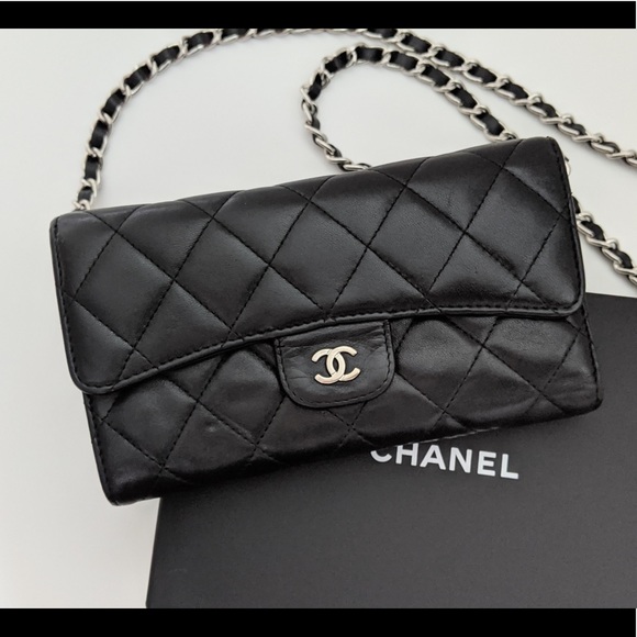 Chanel Wallet - Picture 2 of 15